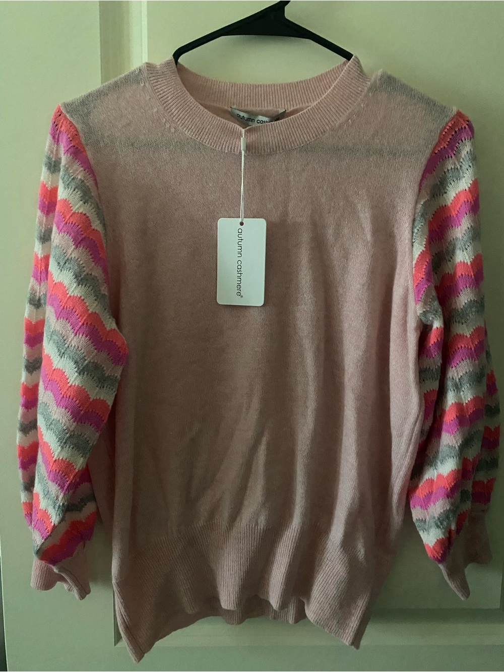 AUTUMN CASHMERE PINK CREWNECKNSWEATER